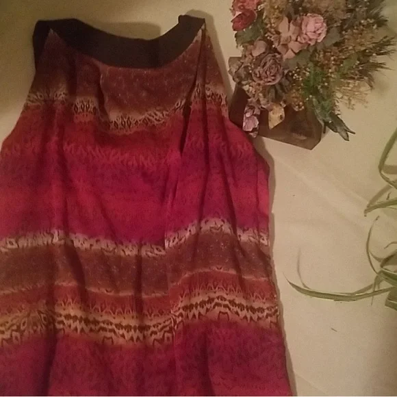 Dress Barn Women’s Sleeveless Top - Picture 3 of 8